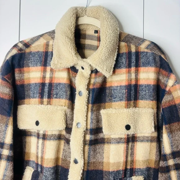Plaid Sherpa-Trim Teddy Jacket in Beige & Black - Picture 5 of 8